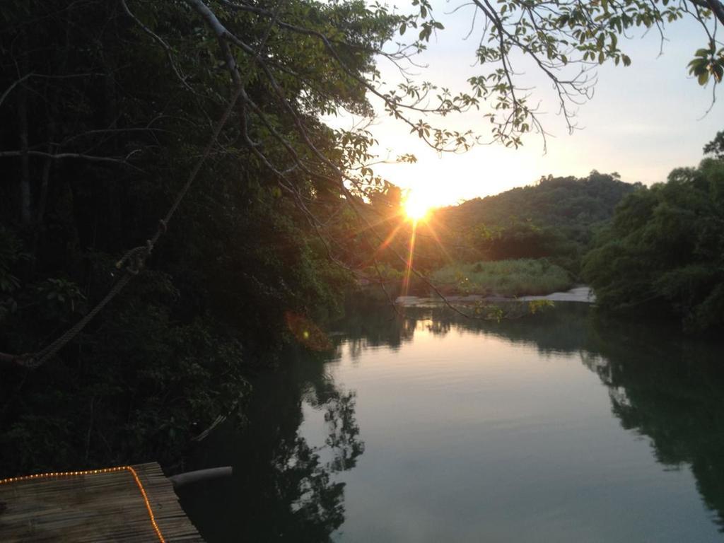 Love And Peace Deep Jungle River Paradise Resort Puerto Princesa Exterior photo